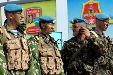Хунта не собирается выводить войска с Донбасса