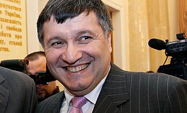 Славянску не хватает почти 200 милиционеров