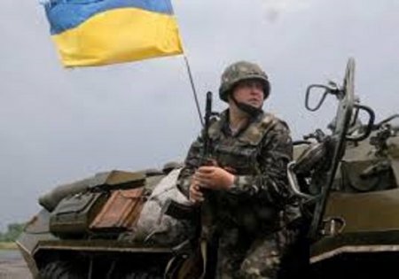 Украинские войска обстреляли машину с ранеными на выезде из аэропорта и жилые кварталы Донецка (видео)