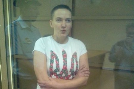 Новости Украины: защита Савченко просит присвоить ей статус “узника совести”