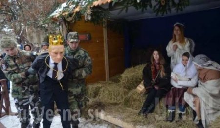 Во Львове «киборги» охраняют вертеп от Ирода в маске Путина (фото, видео)