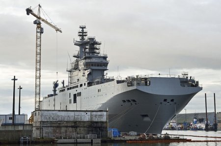 Россия готова в феврале начать взыскание с Франции штрафа за отказ поставить «Мистраль»