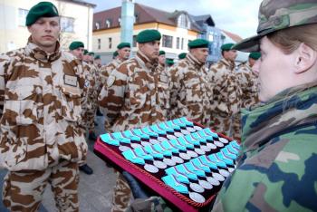Словацкий офицер отказался от всех своих наград и назвал НАТО преступниками