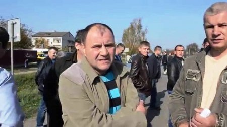 На западной Украине шахтеры перекрыли дорогу на Львов