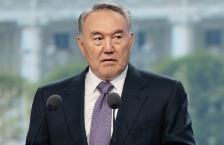 Назарбаев примет участие в досрочных президентских выборах