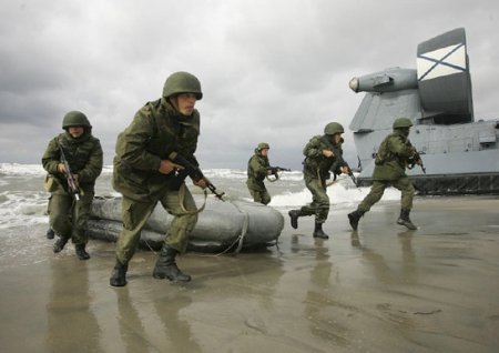 Морпехи у Керченского пролива приведены в боевую готовность