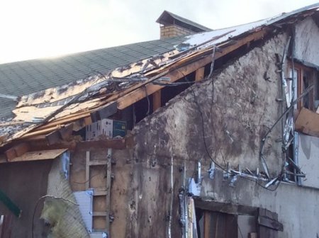 В Донецке при вечернем обстреле разрушено кафе и повреждена газовая труба