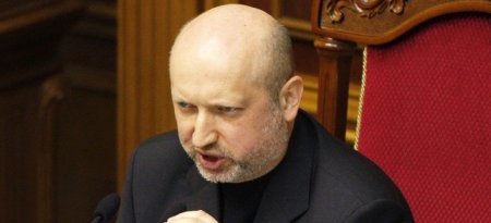 Турчинов: Украина обзаведется космической разведкой, но не будет заселять "некоторые районы Донбасса"