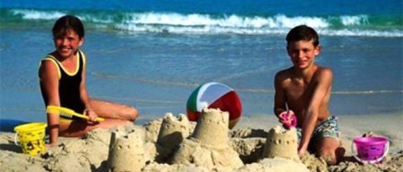 В Макеевке школьники отправятся на отдых в крымский курорт Саки