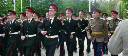 Выпускники Луганского казачьего кадетского корпуса смогут поступить в три военных вуза РФ
