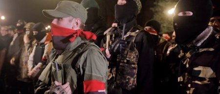 «Правый сектор» призвал ВСУ выйти из подчинения Киева