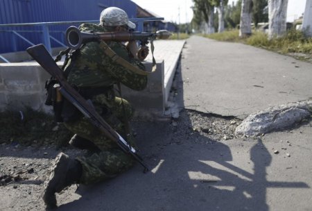 Хроника Донбасса: в районе Бахмутовки идут бои, ВСУ стягивают войска к ДНР