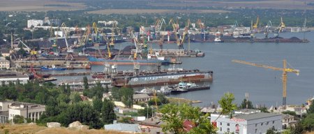 В Крыму задержан украинский танкер-"призрак"