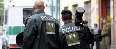 В Берлине полицейские застрелили напавшего на них исламиста