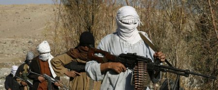 Странная война: Талибы отступили из Кундуза, чтобы избежать гибелижителей, США продолжает бомбить