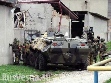 Силовики ведут бой с бандитами в Дагестане (ВИДЕО)
