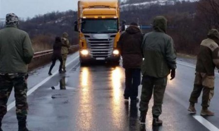Боевики «Правого сектора» захватили в заложники белорусов, перепутав их с водителями из России