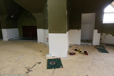 «Украли даже плитку из ванной комнаты», — The Daily Mail опубликовал кадры из разграбленного особняка экс-генпрокурора Украины (ФОТОРЕПОРТАЖ)
