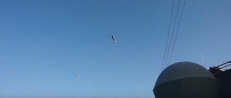 Пиндосы разместили видео пролетов российских Су-24 над «Дональдом Куком»