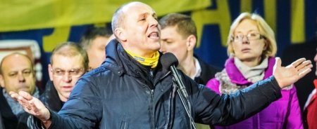Тупой и ещё тупее: Парубий поддерживает кандидатуру Луценко на пост генпрокурора