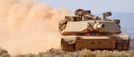 США опять лезут в Грузию с танками Abrams и БМП Bradley