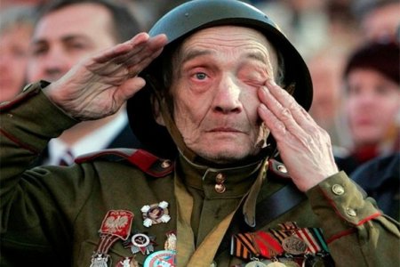 Парубий: ветераны ВОВ — это часть гибридной войны против Украины