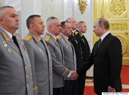 Путина подталкивают к войне: Все предпосылки созданы, конфликт неизбежен? — Le Huffington Post, Франция