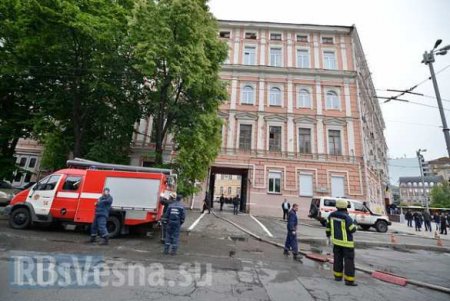 В главном управлении Национальной полиции в Киеве произошел пожар (ФОТО)