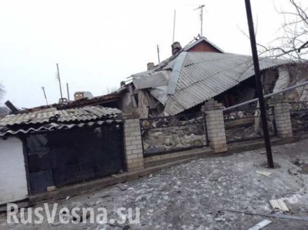 Обстрел ВСУ по городам ДНР — одна мирная жительница ранена и 12 домов повреждены