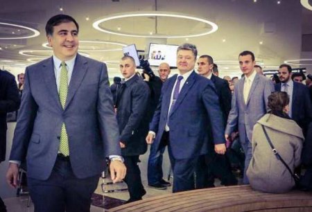 Нос по ветру: Саакашвили заявил, что в США есть дефицит хороших лидеров и выдал комплименты Трампу