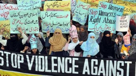 В Пакистане ужесточили наказание за «убийства чести»