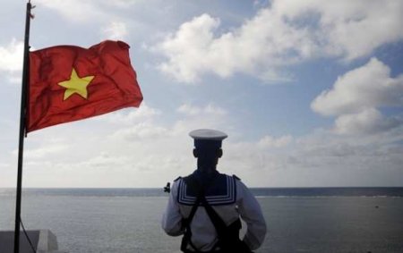 Вьетнам: Мы не позволим никому размещать у себя военные базы