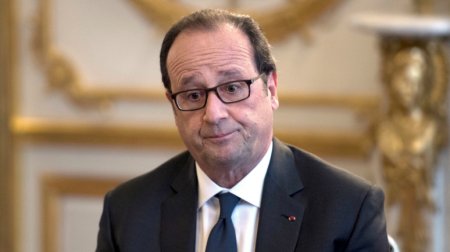 Французский писатель: Олланд совершил политическое самоубийство