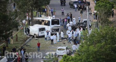 В Турции прогремел взрыв у здания полиции, есть пострадавшие (ФОТО, ВИДЕО)
