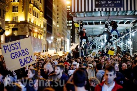 В Нью-Йорке несколько тысяч человек вышли на «майдан» (ФОТО, ВИДЕО)