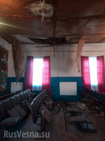 На избирательном участке на Украине рухнул потолок (ФОТО)