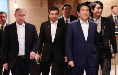 Путин и Абэ обсудили мирный договор и договорились возобновить формат «два плюс два»