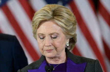 В Белом доме опять уверяют, что Х.Клинтон проиграла выборы из-за публикации секретных документов Демпартии США