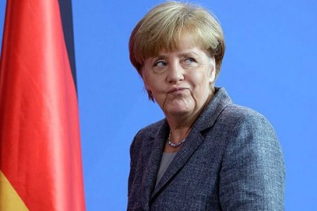 Провалившая миграционную политику в ЕС Меркель осудила указ Трампа по ужесточению миграционной политики США