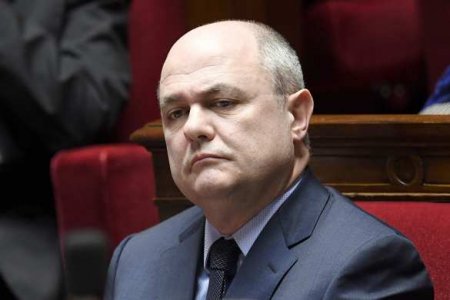 Глава МВД Франции подал в отставку из-за коррупционного скандала