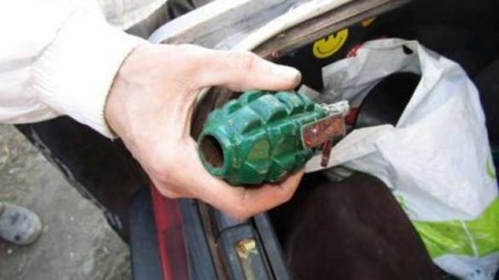 Украинский бартер: под Киевом водитель пытался «рассчитаться» за бензин гранатой