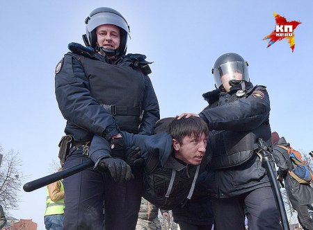 Новые Гапоны с украинским акцентом зовут российскую молодёжь на баррикады