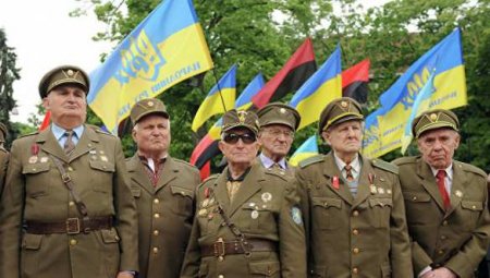 Террористы из ОУН стали «национальными героями» с согласия официального Киева