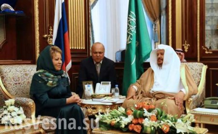 Матвиенко надела платок и зеленое платье на встречу с королем Саудовской Аравии (ФОТО, ВИДЕО)