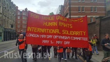 Сталин, Ленин и Уго Чавес: первомайская демонстрация в Лондоне (ФОТО)
