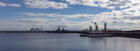 На расстоянии ракетного удара: американский эсминец сорвал парад в Петербурге