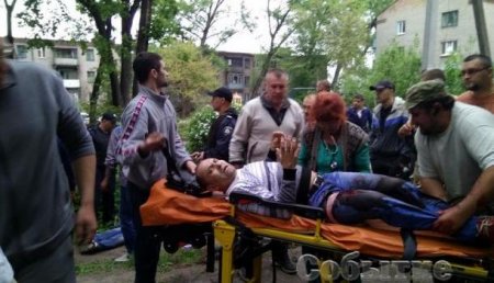 Жители Днепропетровска были готовы линчевать боевика Яроша, прострелившего ногу таксисту за отказ кричать «Слава Украине» (ВИДЕО)