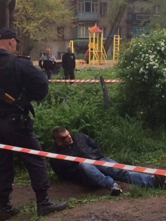 В Днепродзержинске охрана Яроша прострелила таксисту ноги за отказ произнести «Слава Украине»