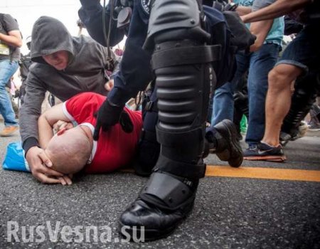 В Одессе радикал-неонацист, проходящий по делу 2 мая, сломал нос полицейскому (ВИДЕО)