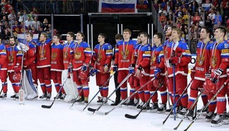 Сборная России по хоккею вернулась в Москву с чемпионата мира
